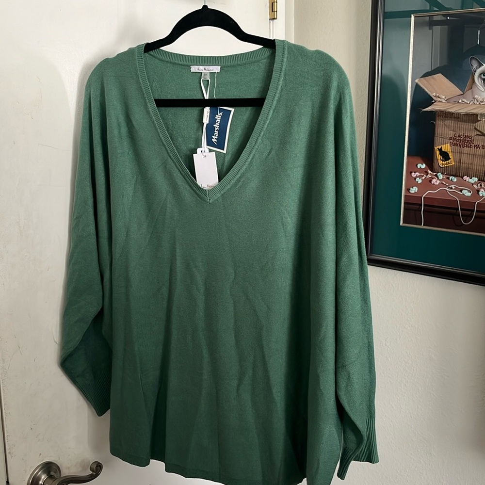 Pretty green sweater